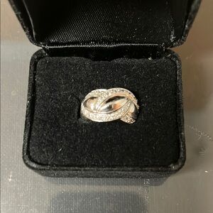 Elegant Silver Knot Ring